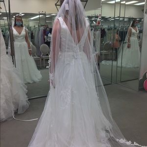 Wedding dress